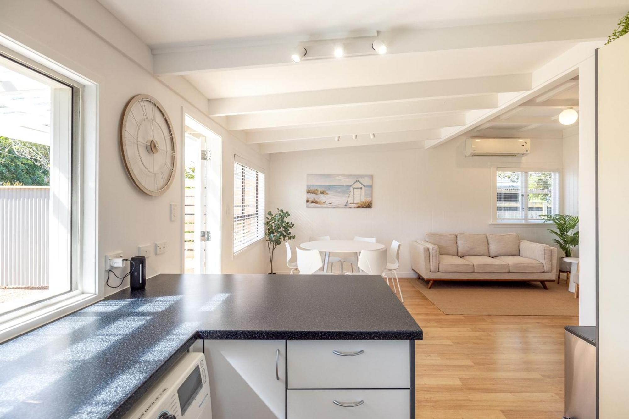 Miami One One Villa Oneroa Екстериор снимка